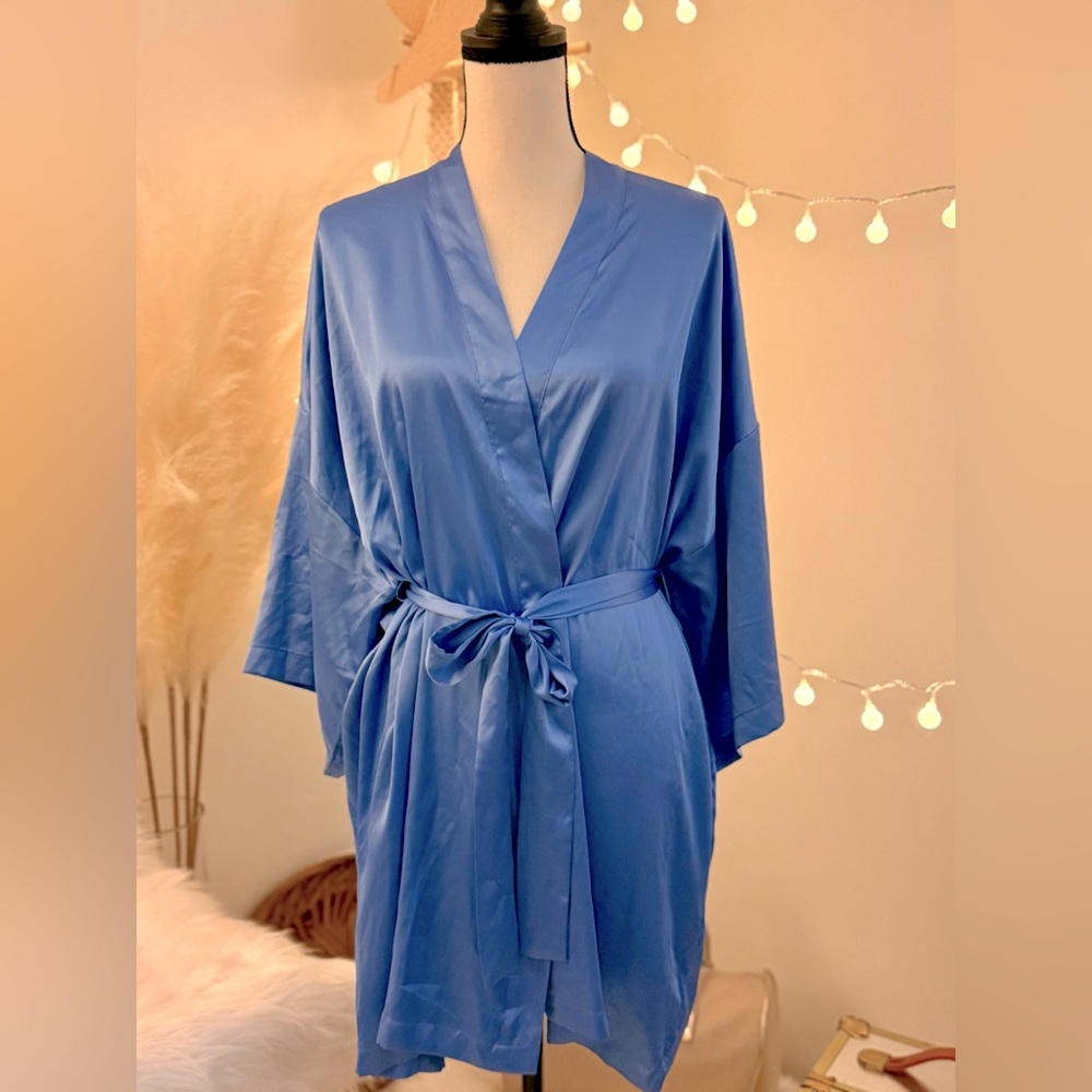 🌾 Elegant Victoria’s Secret Blue Kimono Robe